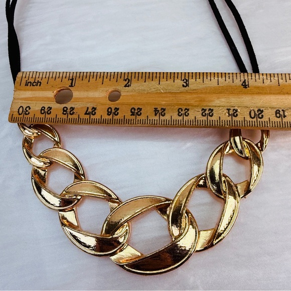 Black and Goldtone Chain Costume Necklace - Picture 5 of 6